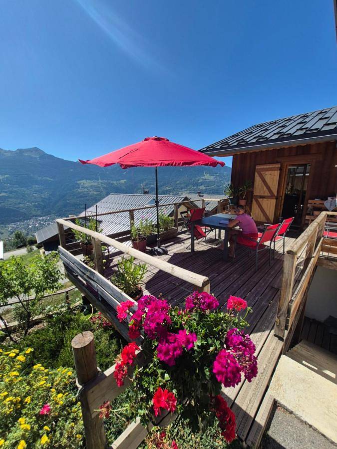 Chambre d’hôte pour 2 personnes, avec Balcon et Terrasse ainsi que Jardin et Vue
