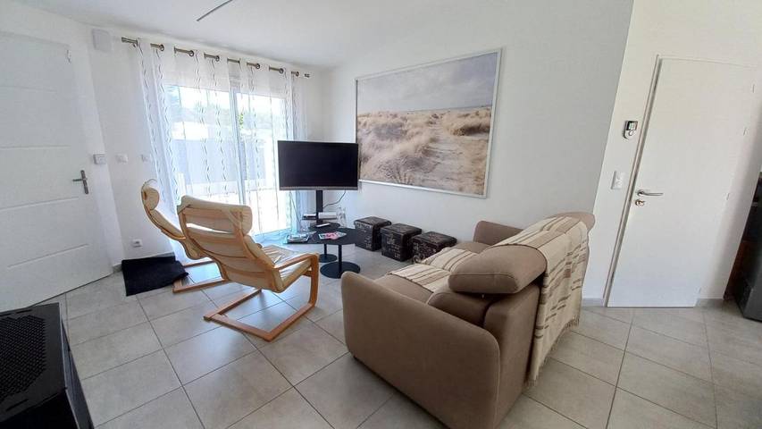 Location de vacances pour 7 personnes, avec Terrasse et Jardin dans Plage De La Paree Du Jonc - 3