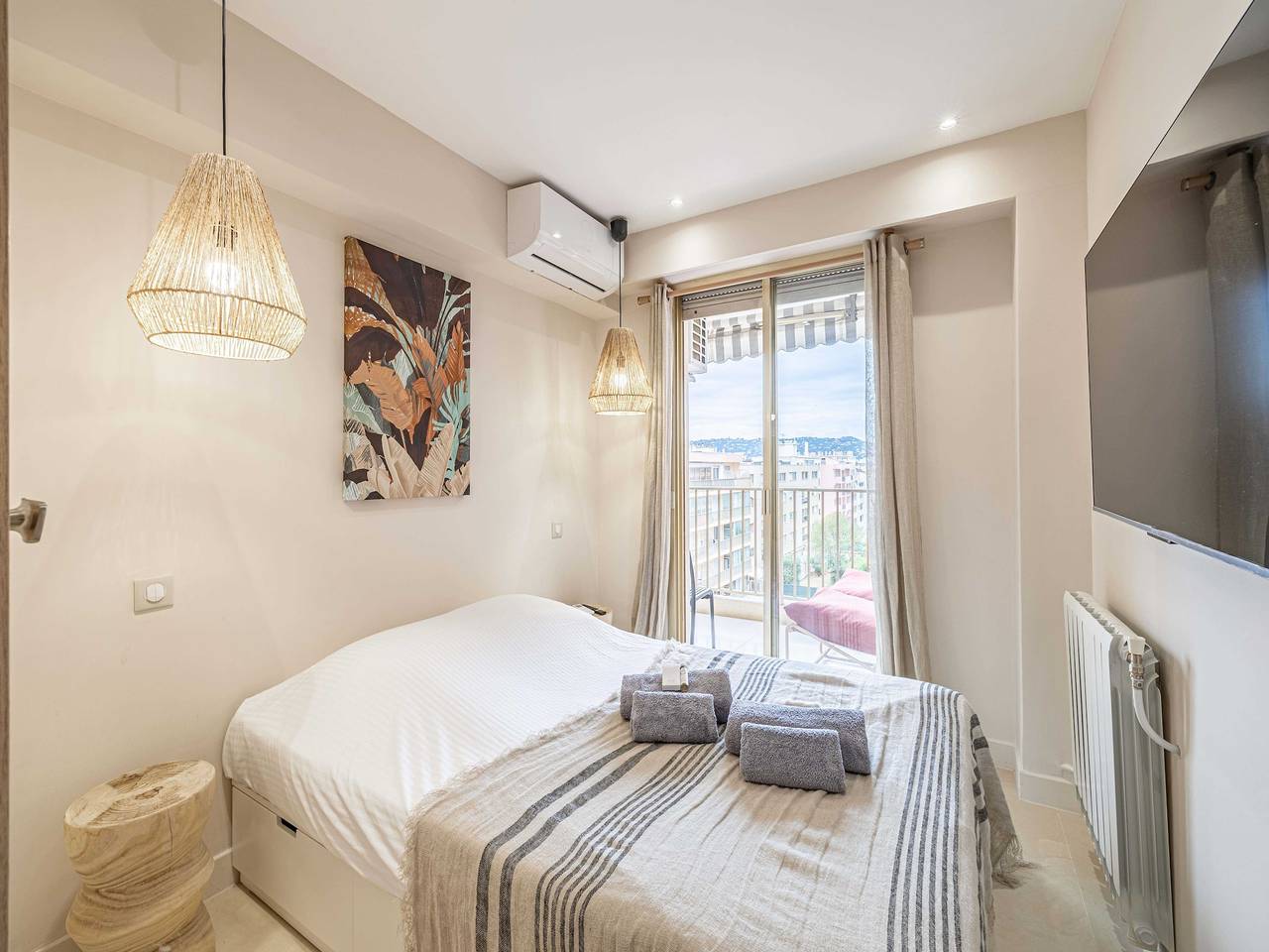 Hel leilighet, Renovated flat 250m from the beach - Town centre - 2Br/6p in Antibes, Middelhavskysten (Frankrike)