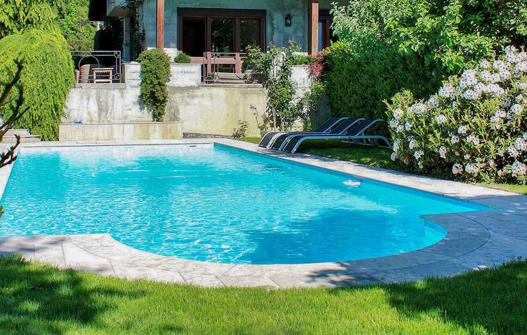 Location de vacances pour 6 personnes, avec piscine et terrasse à Doussard - 4