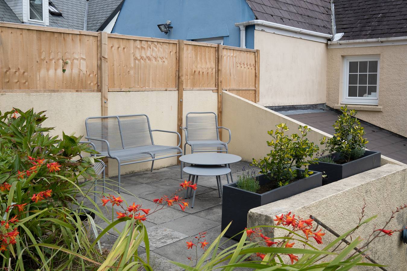 Ivydene Cottage - Stone Throw to Beach, Sea Views in Saundersfoot, Pembrokeshire