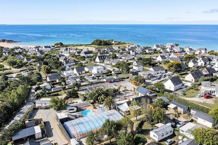 Camping für 6 Personen, mit Pool und Terrasse in Finistère - 2