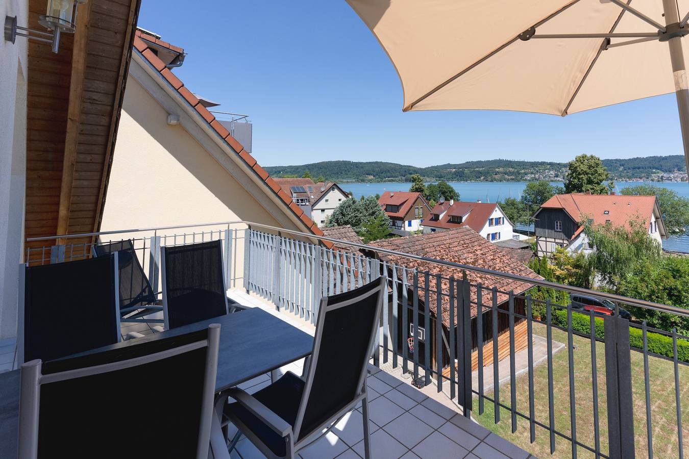 Apartamento entero, Apartamento 'Ferienwohnung 2 D G' con vistas al lago, balcón y Wi-Fi in Bodman-Ludwigshafen, Obersee (Bodensee)