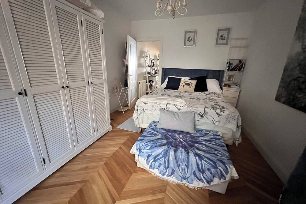 Apartamento entero, Beautiful 1 bed apartment, sleep 4, 3 min to beach on foot, garage A/C and lift. in Castiglione della Pescaia, Provincia de Grosseto