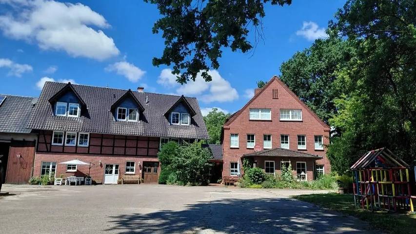 Ferienwohnung für 5 Personen, mit Garten in Sassenburg
