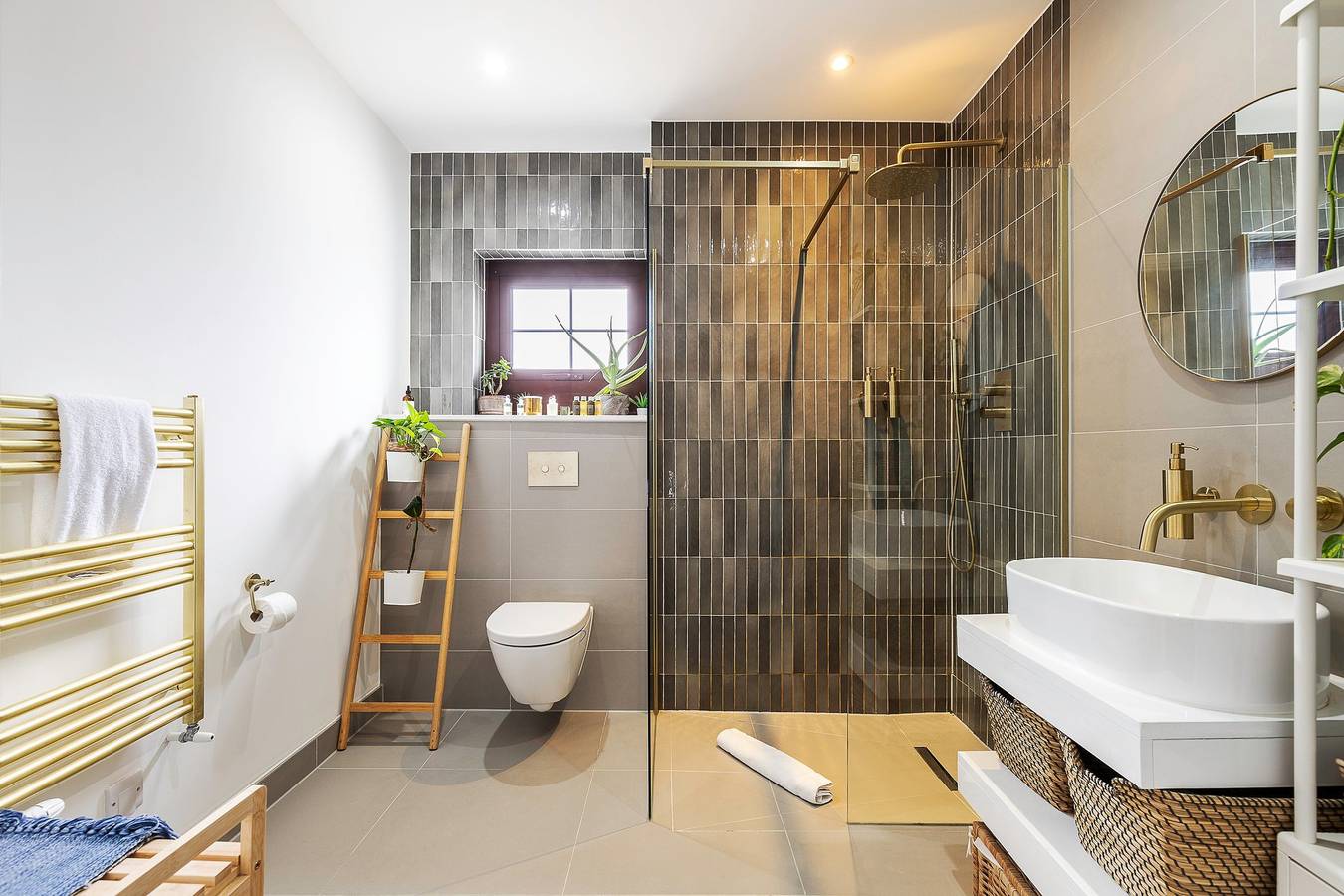 Entire apartment, City View Spacious 2 Bedroom Penthouse in Tower Hamlets, London