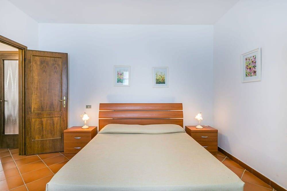 Ganze Wohnung, Schöne Wohnung mit Pool,  W-Lan, Tv, Terrasse, Haustiere erlaubt und Panoramablick in Castellina Marittima, Etruskische Küste