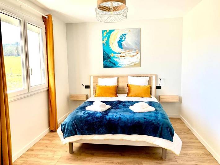 Gîte pour 2 personnes, avec terrasse dans Lias - 2