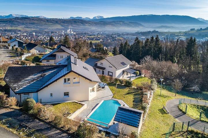 Maison de vacances pour 8 personnes, avec Terrasse et Jardin à Rumilly