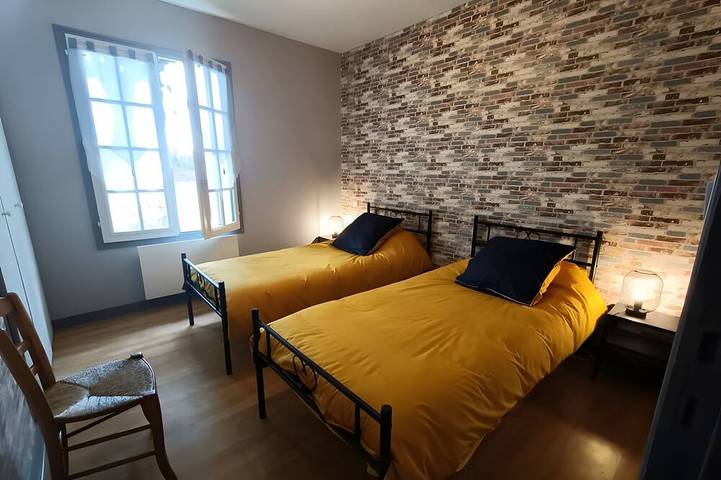 Location de vacances pour 4 personnes, avec terrasse et jardin à Lanobre - 3