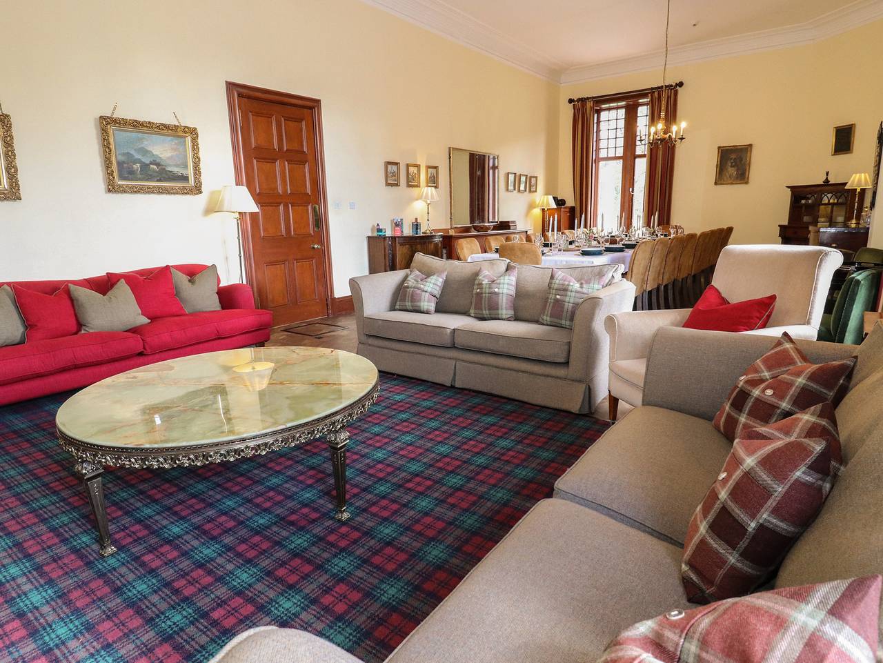 Entire apartment, Bynack - Mar Lodge Estate in Braemar, Cairngorms National Park