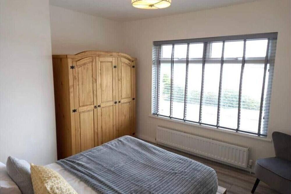 Spectacular 4 Bedroom Sea View New Residential Home in Bangor, Snowdonia