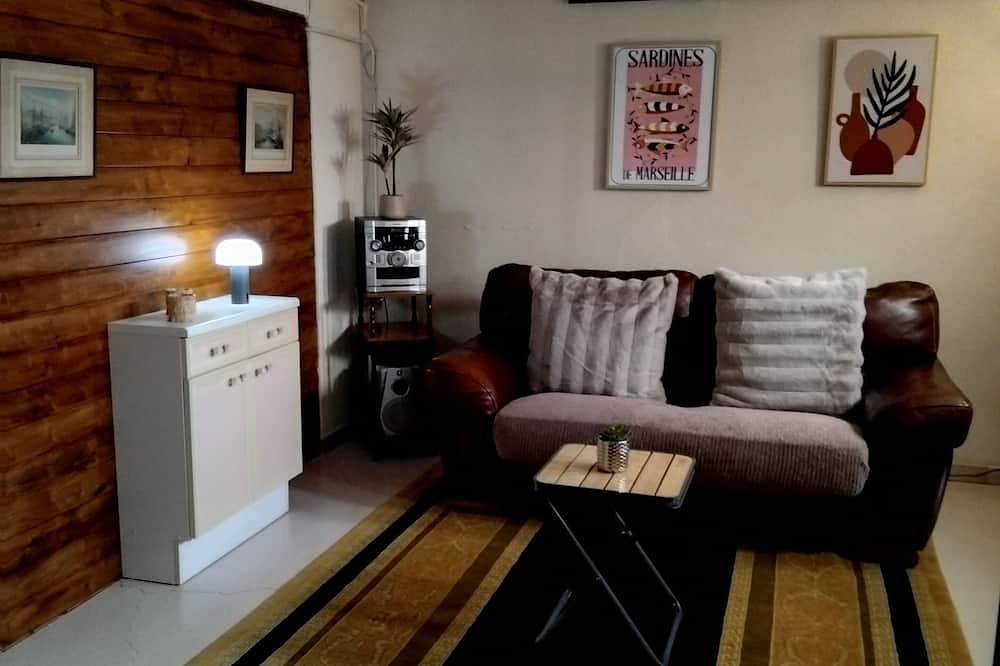Ganze Wohnung, Our apartment welcomes you. Comfort and serenity..... in Saint-Amand-Montrond