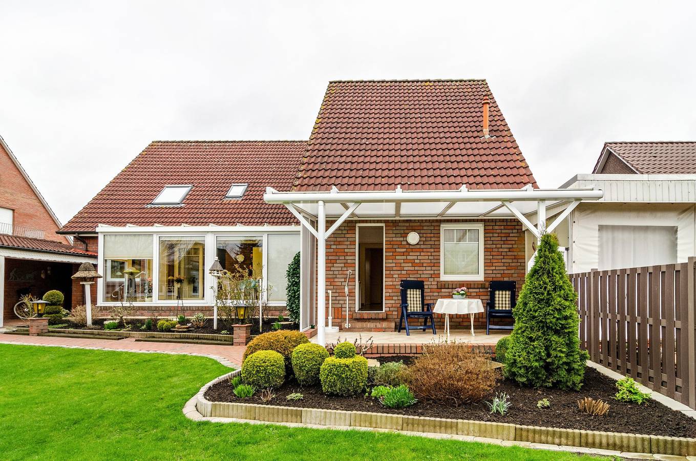 Appartement entier, Appartement de vacances "Gerken Amselnest" avec terrasse privée, jardin privé et Wi-Fi in Ihlow, Nordseeküste