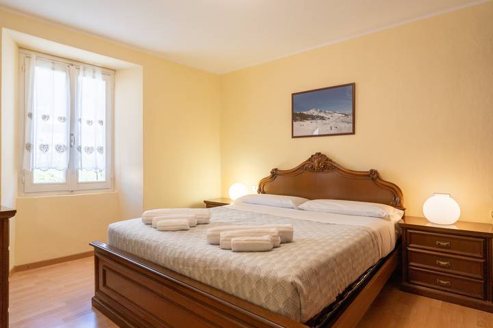 Ganze Wohnung, The Moggio Garden - Perfect family apartment in Moggio, Westliche Bergamo-Alpen