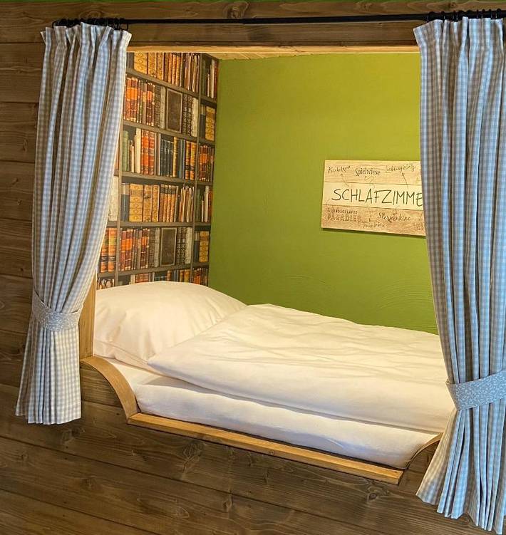 Ferienwohnung für 3 Personen, mit Terrasse und Ausblick in Hatzenport