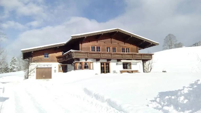 Ferienhaus für 14 Personen, mit Balkon und Terrasse sowie Sauna