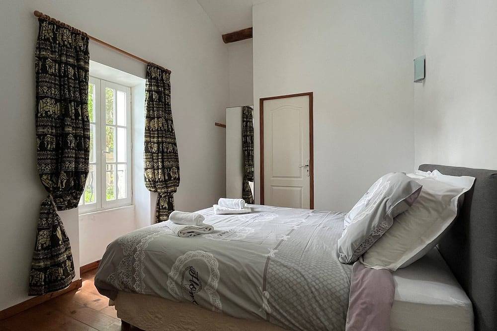 Superbe villa: 3 suites (ch/sdb) avec piscine privative et air conditionné in Trausse, Région de Carcassonne