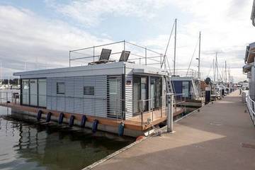 Hausboot für 4 Personen, mit Sauna in Kröslin