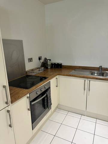 Holiday Apartment for 2 People in Newham, London, Photo 2
