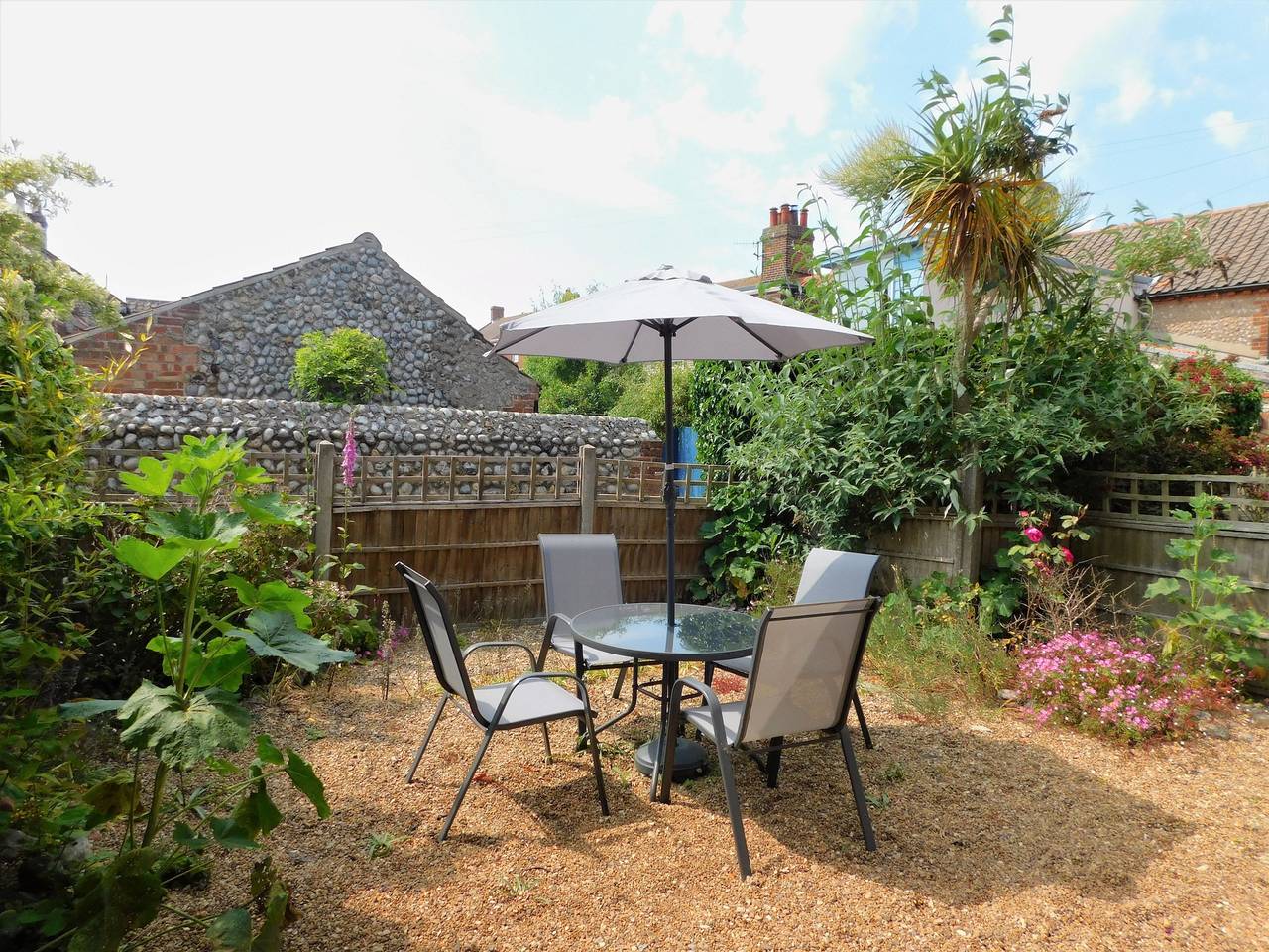 1 Orchard Cottages in Runton, Norfolk Coast