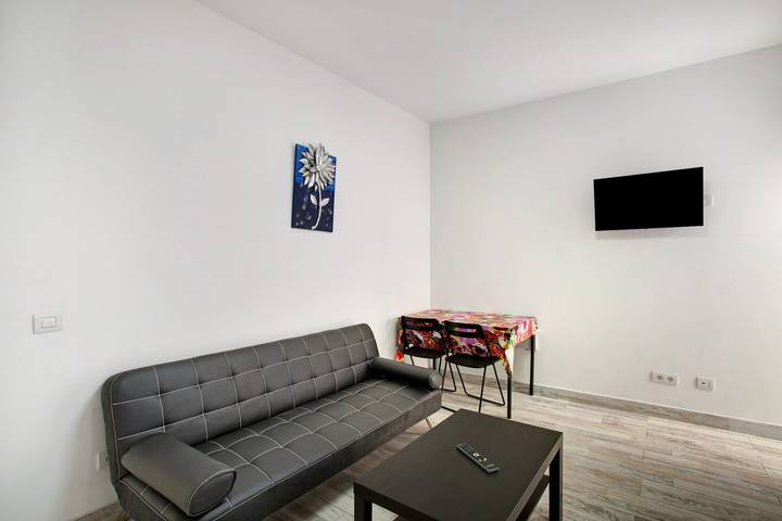 Appartamento intero, Appartamento per vacanze 'Apartamento B Para 3 En Vecindario' con Wi-Fi in Vecindario, Santa Lucía de Tirajana