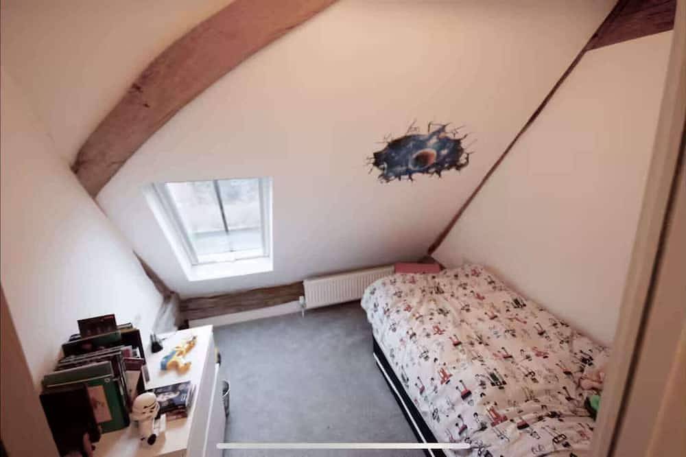 Entertainment Packed 3Bdr Barn at Stevenage in Stevenage, Hertfordshire