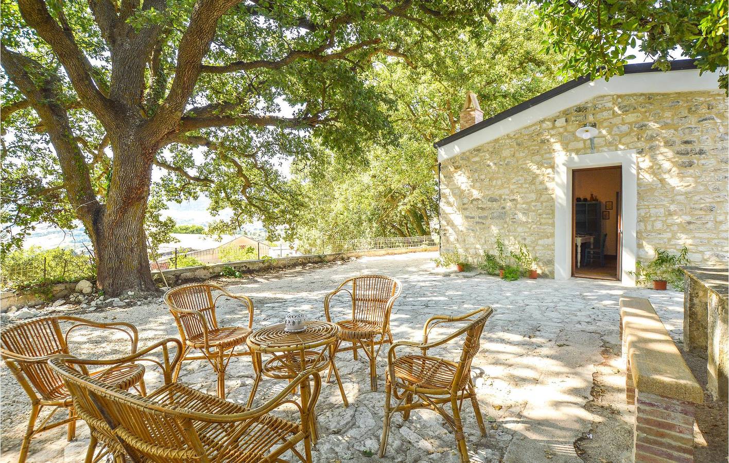 Charmante 100qm Wohnung mit Terrasse, Parkplatz & Internet | Giuliana 1.5km in Giuliana, Palermo Provinz