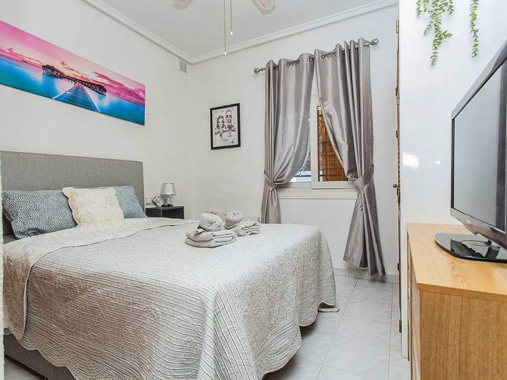 Villa pour 4 personnes, avec Balcon ainsi que Terrasse et Piscine à Rojales - 3