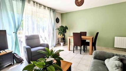 Gîte pour 4 personnes, avec jardin à Saint-Julien-les-Villas