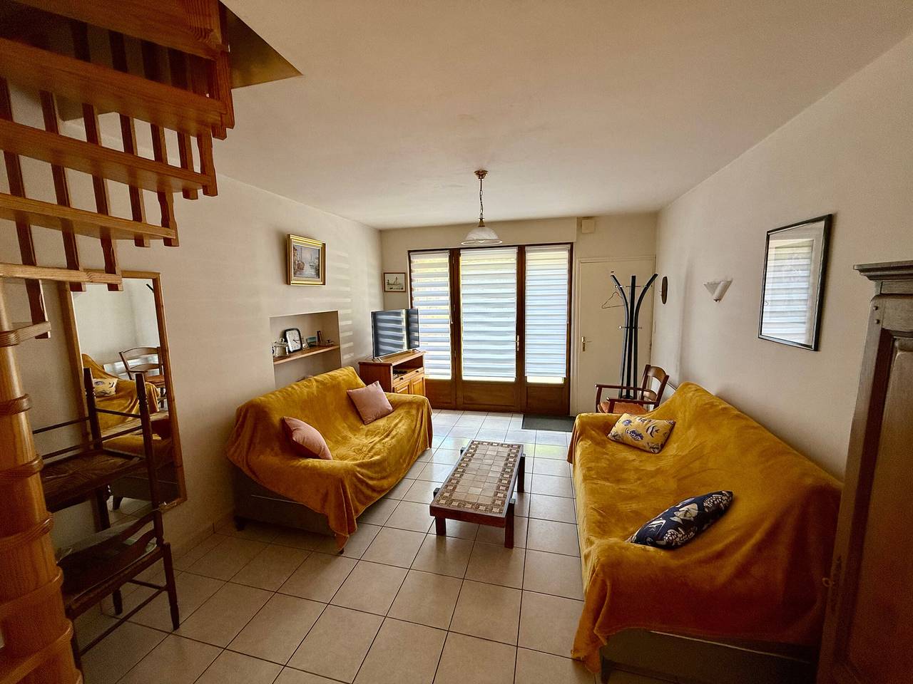 Charming 2Br House with Courtyard, 300m to Beach, 150m to Shops - Les Sables-d'Olonne in Les Sables-d'Olonne, Vendée