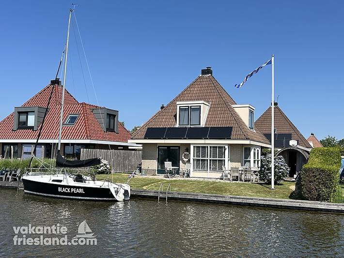 Ferienhaus für 6 Personen, mit Balkon/Terrasse und Terrasse sowie Garten und Sauna in Woudsend