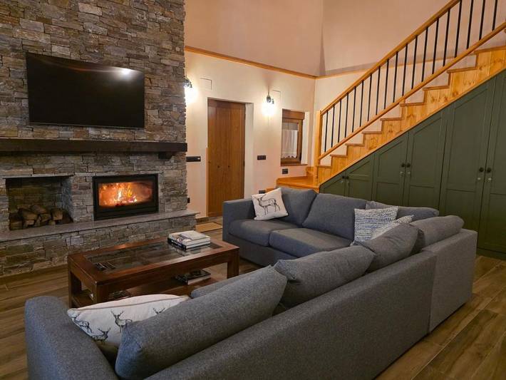 Casa rural para 12 personas, con terraza y vistas en Parque Natural de Somiedo