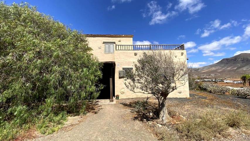 Location de vacances pour 4 personnes, avec vue et jardin dans Tetir - 4