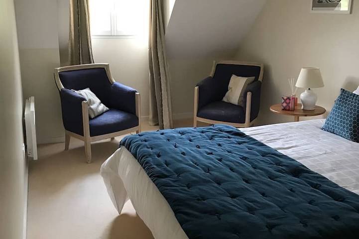 Location de vacances pour 8 personnes, avec jardin, animaux acceptés à Port-en-Bessin-Huppain - 4