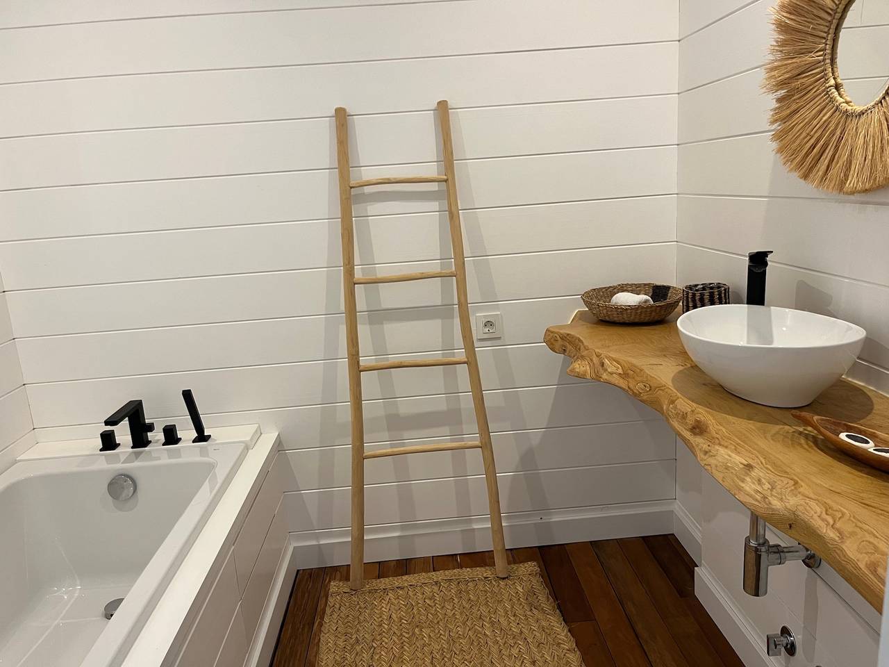 Akine Lodge - A Tranquil Rural Retreat in Gaucín, Provincia de Málaga