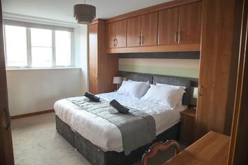 Apartment for 6 People in Merseyside, Photo 2