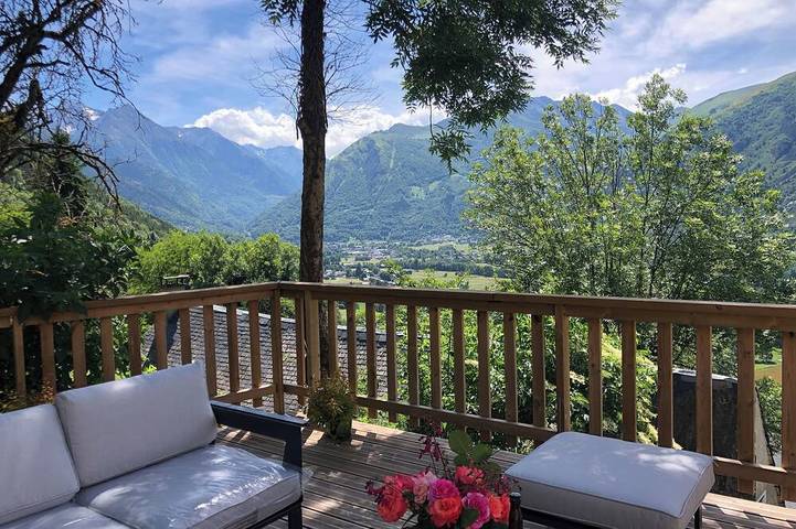 Location de vacances pour 8 personnes, avec terrasse à Camparan