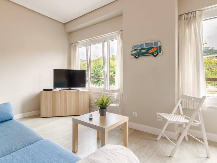 Ganze Ferienwohnung, Ferienwohnung für 3 Personen in Spa-Balneario Jardines de Albia (Bilbao), Bilbao