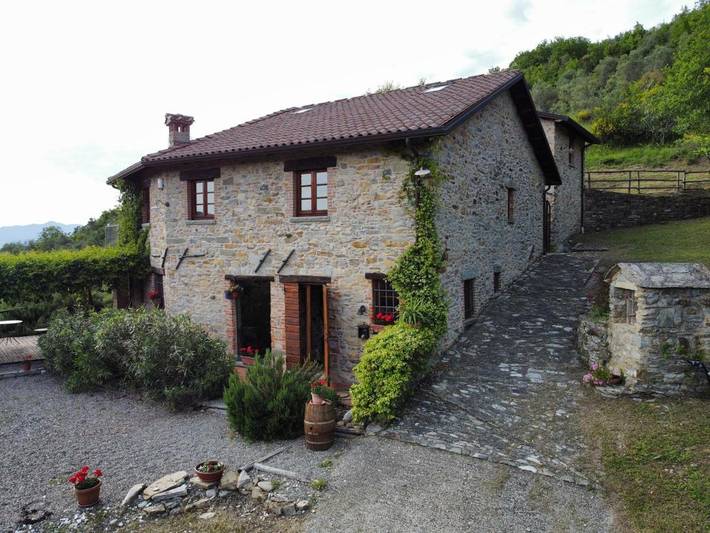 Appartement de vacances pour 4 personnes, avec Terrasse ainsi que Jardin et Vue à Fivizzano