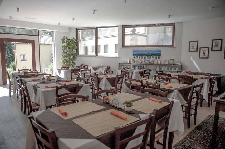 Chambre d’hôte pour 2 personnes, avec Terrasse ainsi que Jardin et Piscine dans Marche - 4