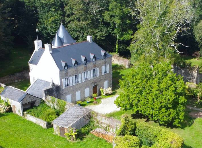 Location de vacances pour 8 personnes, avec Jardin à Pluguffan