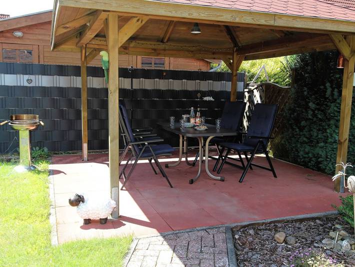 Ferienhaus für 5 Personen, mit Terrasse und Garten in Leer - 3