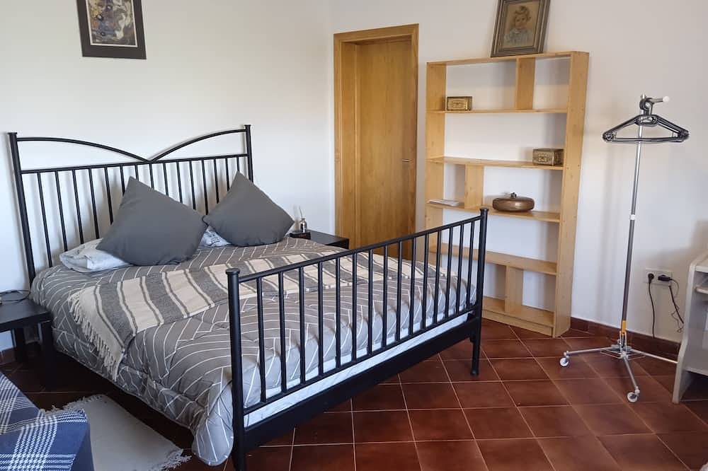 Entire apartment, Vacation apartment on a quiet finca in San Juan de la Rambla, North Tenerife