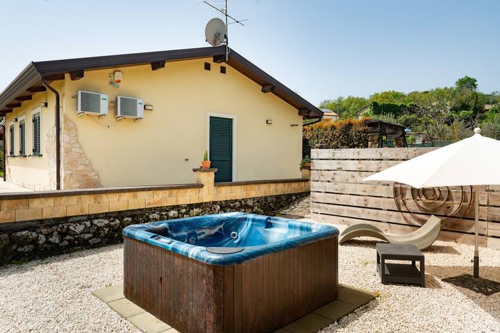 Agriturismo per 2 persone, con Giardino a Piedimonte Etneo