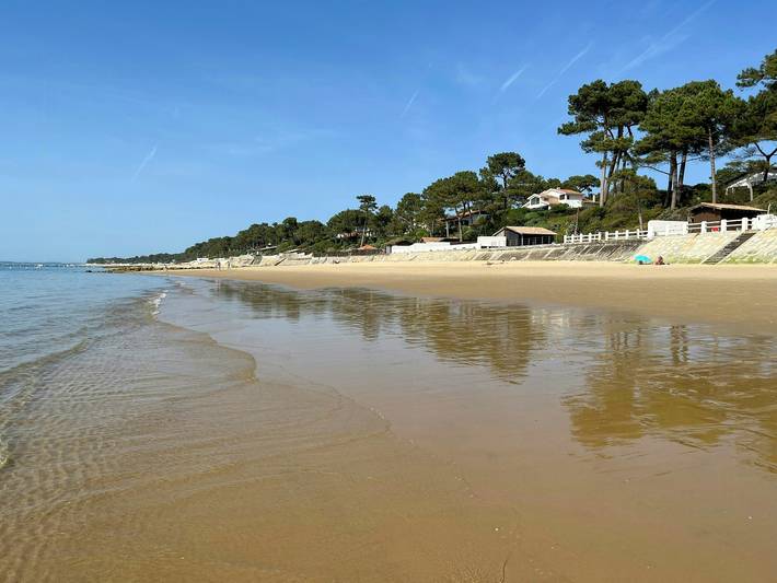 Cabane au cœur de Pyla Plage in Dune du Pilat, La Teste-de-Buch