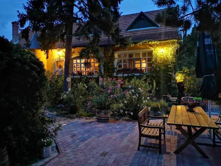 Ferienhaus für 5 Personen, mit Ausblick und Garten in Revfülöp - 2