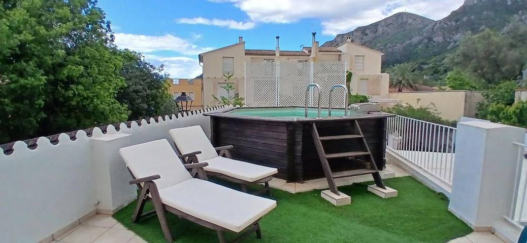 Casa rural para 14 personas, con Balcón y Terraza además de Jardín y Piscina en Vall de Gallinera