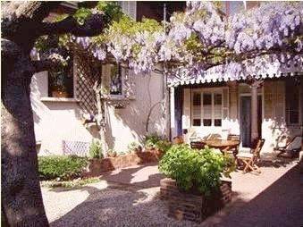 Chambre d’hôte pour 2 personnes, avec jardin à Saint-Jean-de-Losne
