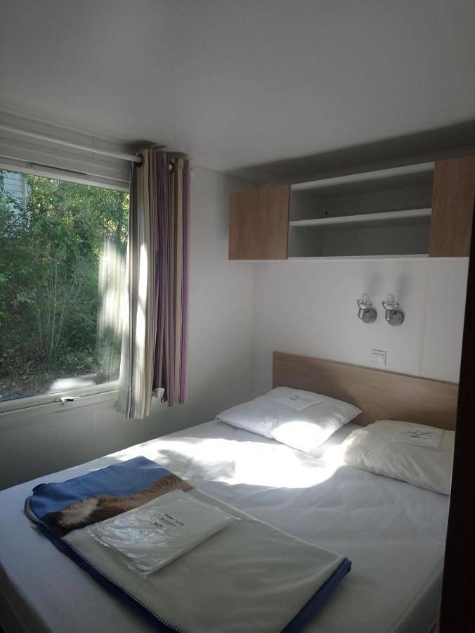 Location de vacances pour 5 personnes, avec vue et bassin pour enfant ainsi que jardin et piscine, animaux acceptés à Saint-Augustin - 2